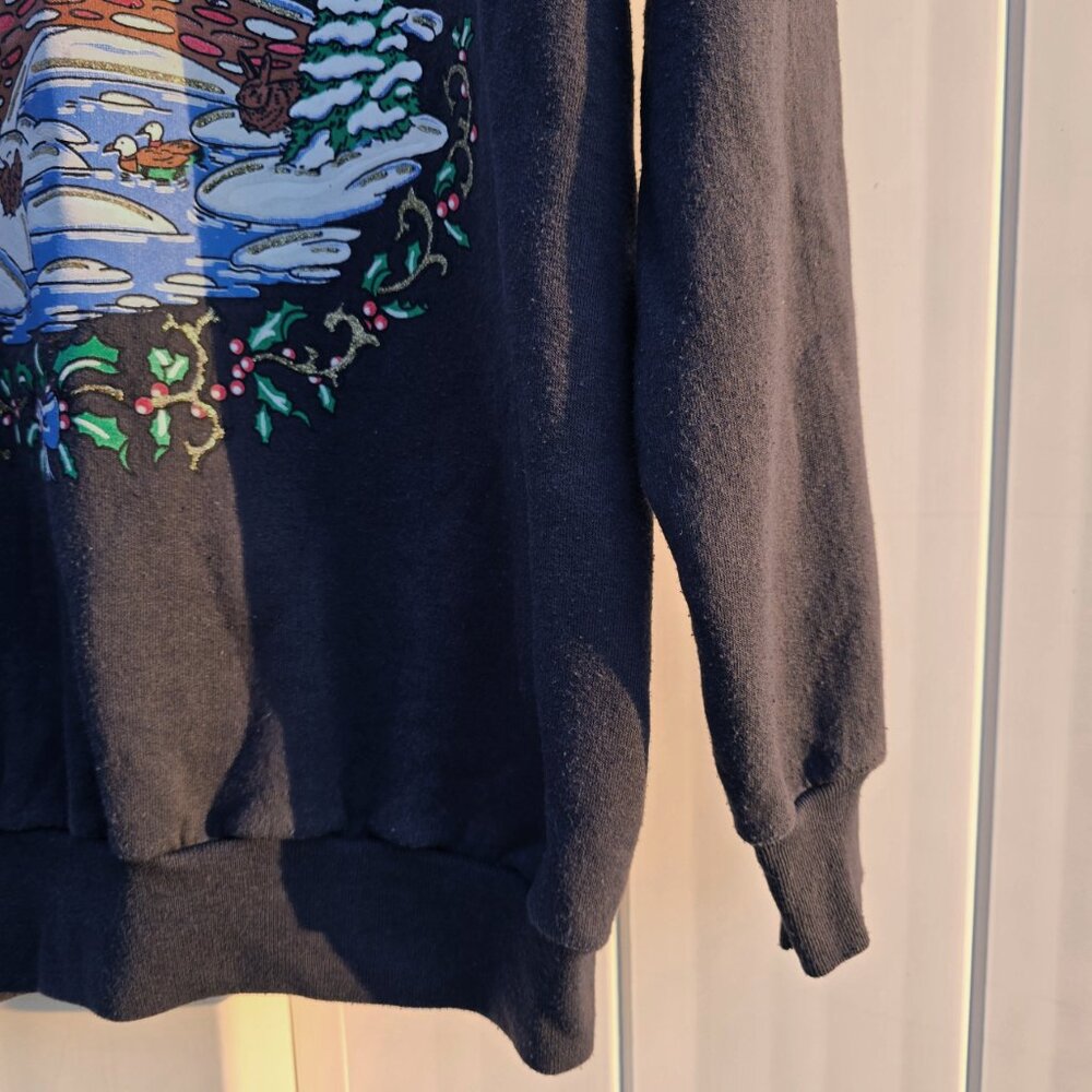 Vintage Black Snowy Holiday Cabin Sweatshirt | Hanes ComfortBlend | Size Medium - Picture 4 of 11